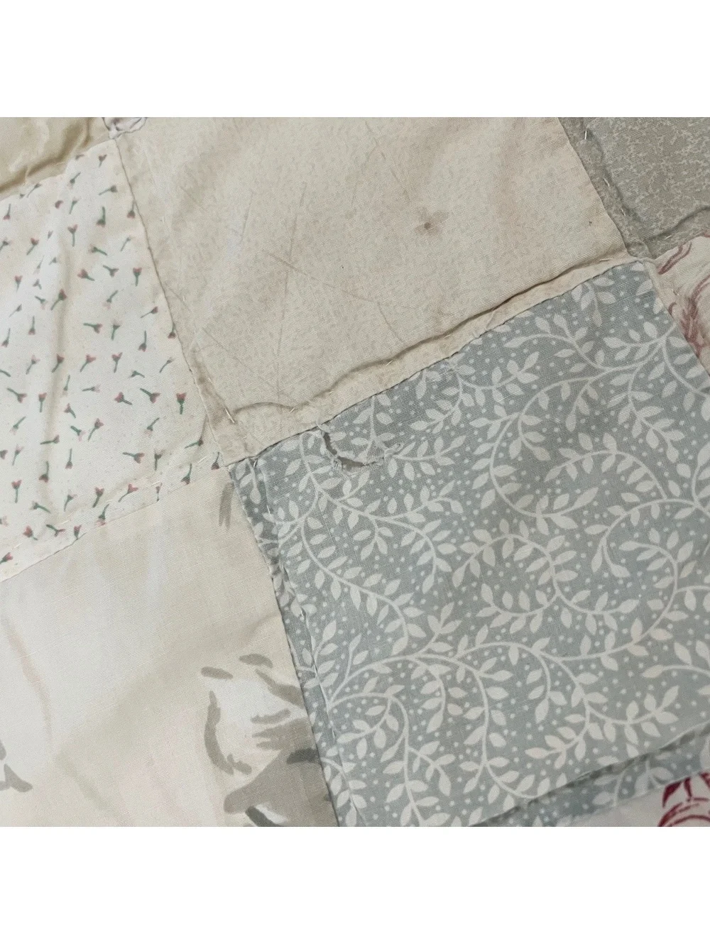 Vintage Floral Postage Stamp Patchwork Comforter Quilt Farmhouse Cottage